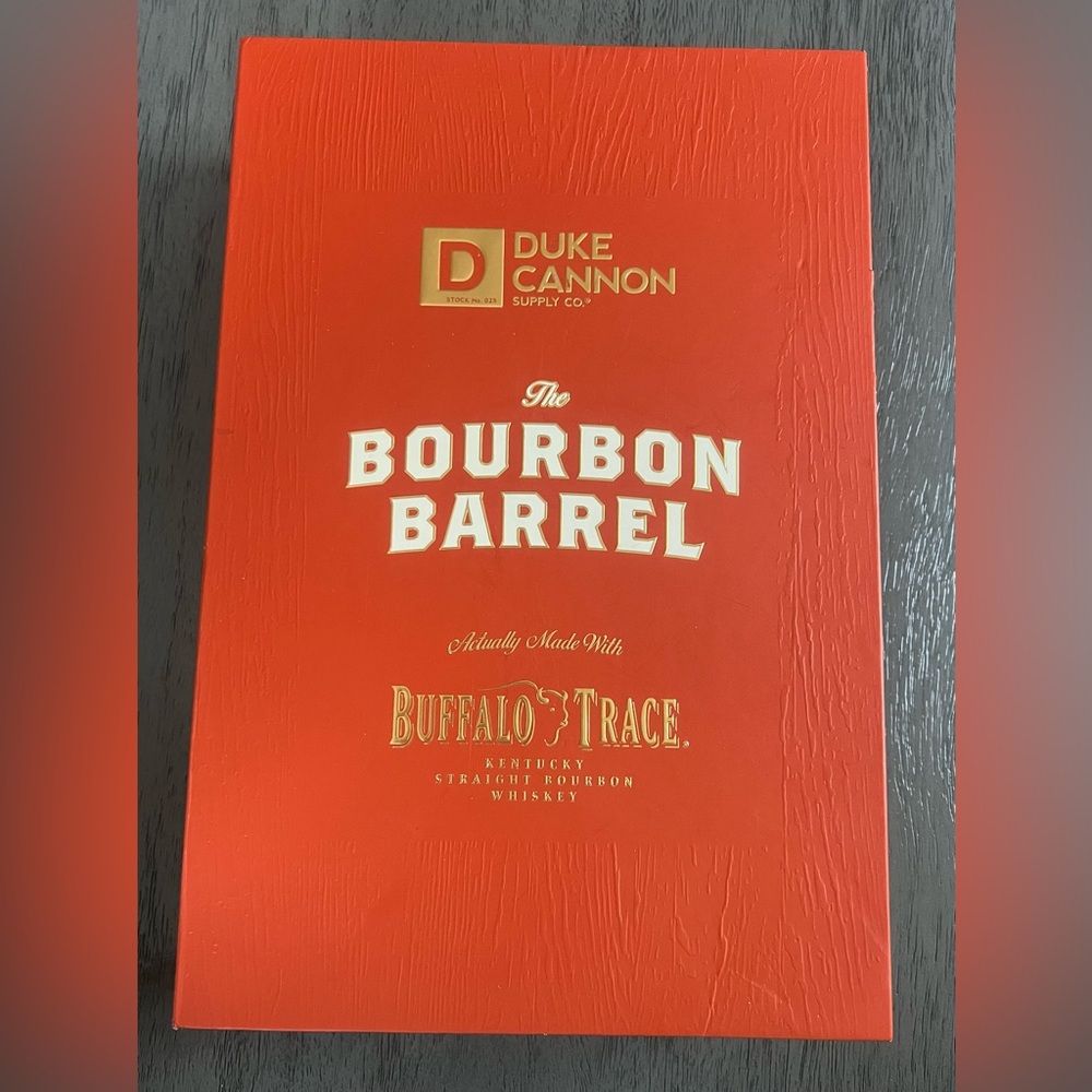 Duke Cannon Supply Co. Men's Buffalo Trace
Bourbon Barrel Gift Set - 3pc